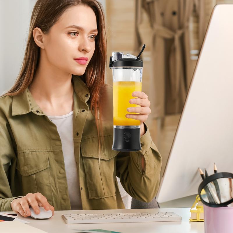 خلاط محمول للعصائر 600 مللي زج - مراجعة Protein Shaker Bottle وسعره